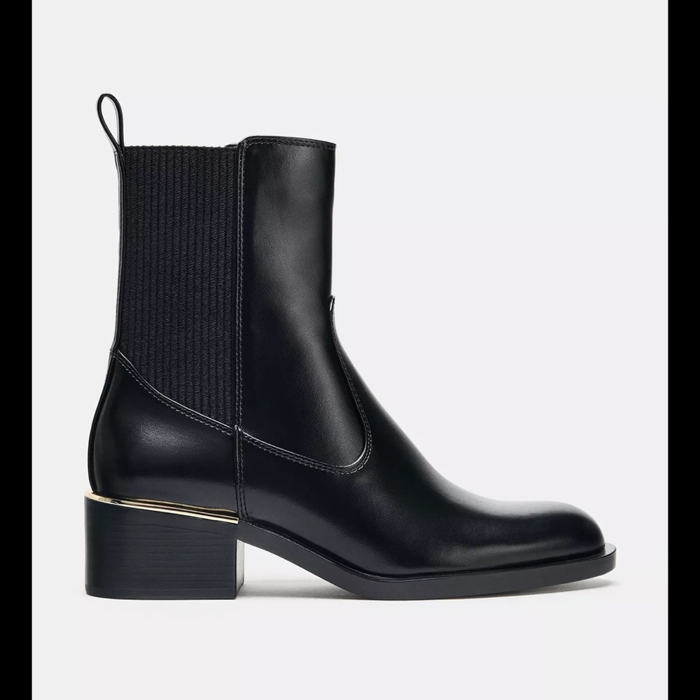 BRAND NEW ZARA BOOTS WITH TAG